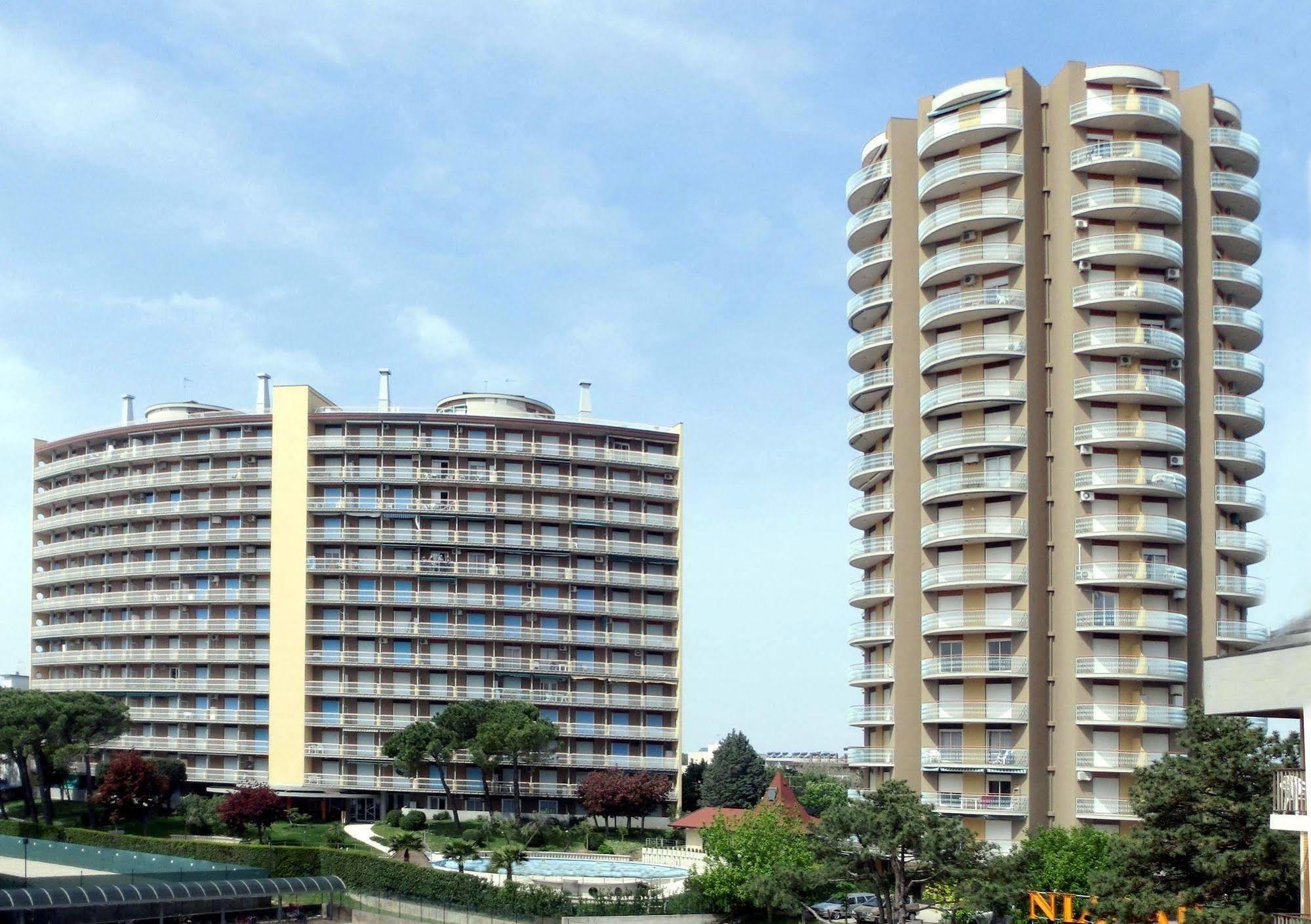 リニャーノ・サッビアドーロBa- La Torre - Sea View -アパートメント エクステリア 写真